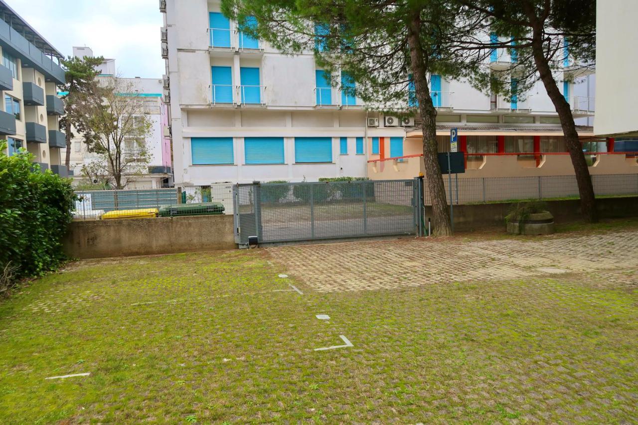 Grazioso Appartamento N 76 A 100Mt Dal Mare Bibione Dış mekan fotoğraf